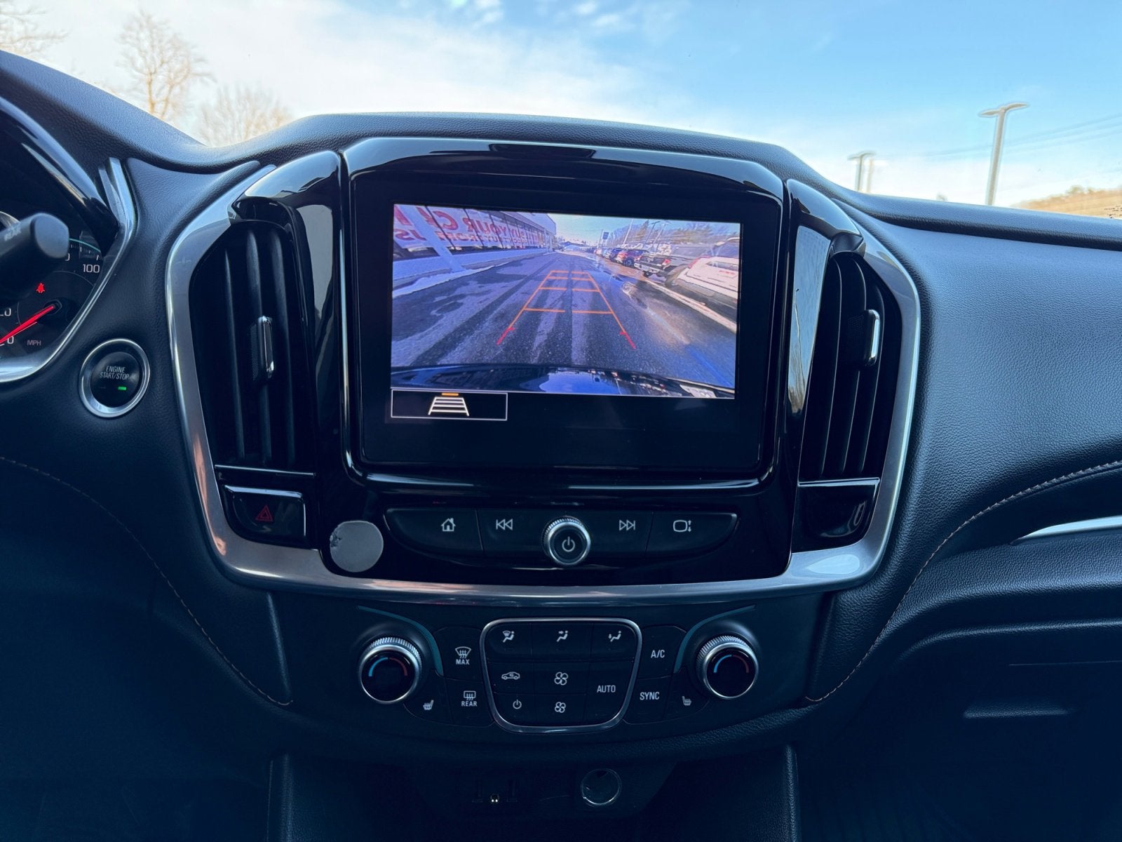 2020 Chevrolet Traverse LT Leather