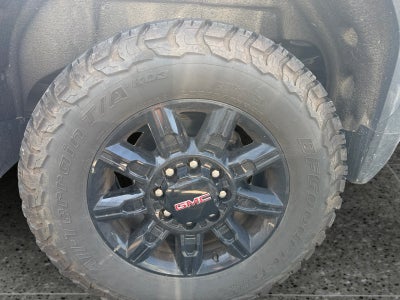 2025 GMC Sierra 3500 HD AT4