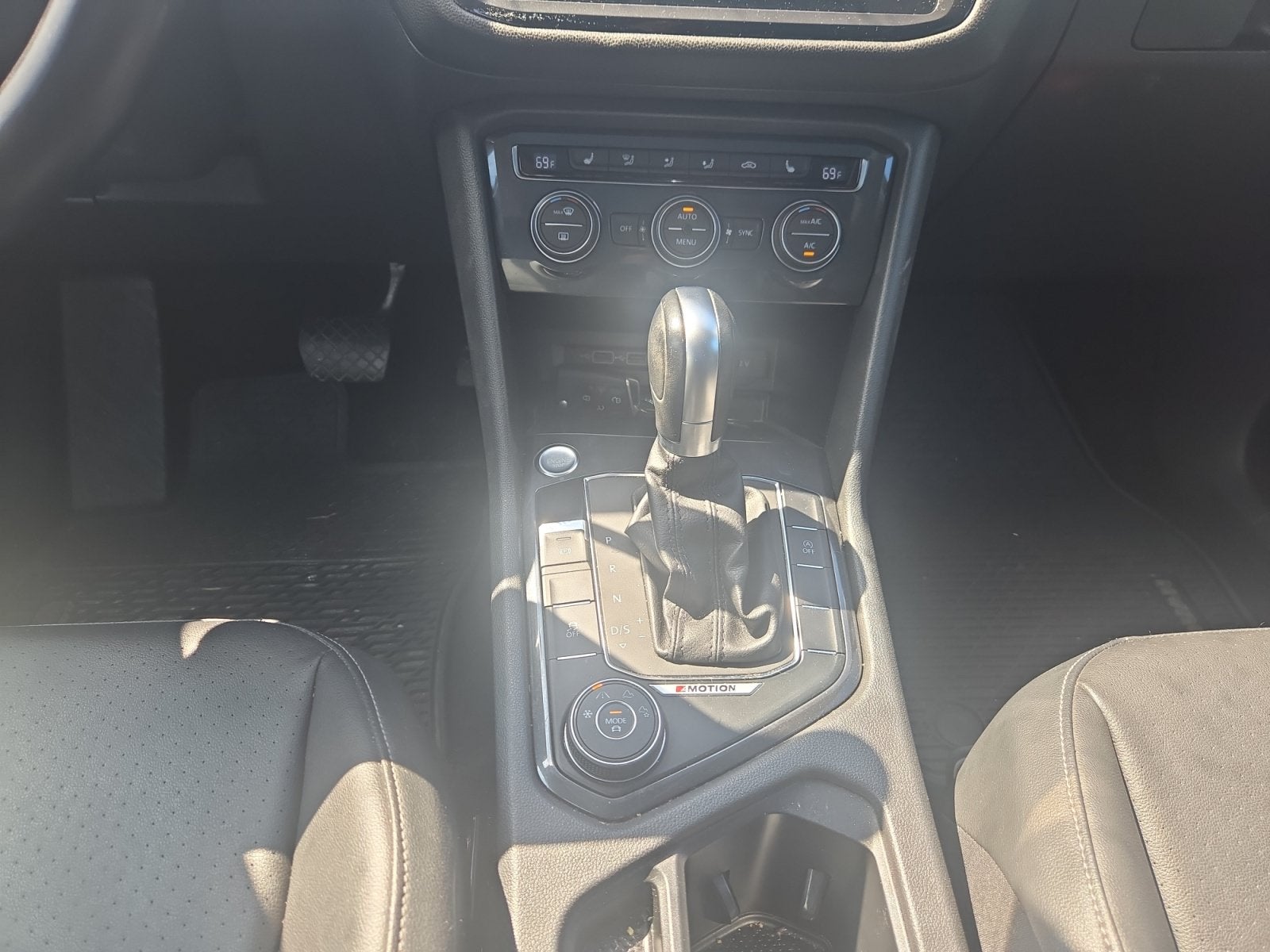 2018 Volkswagen Tiguan 2.0T SE