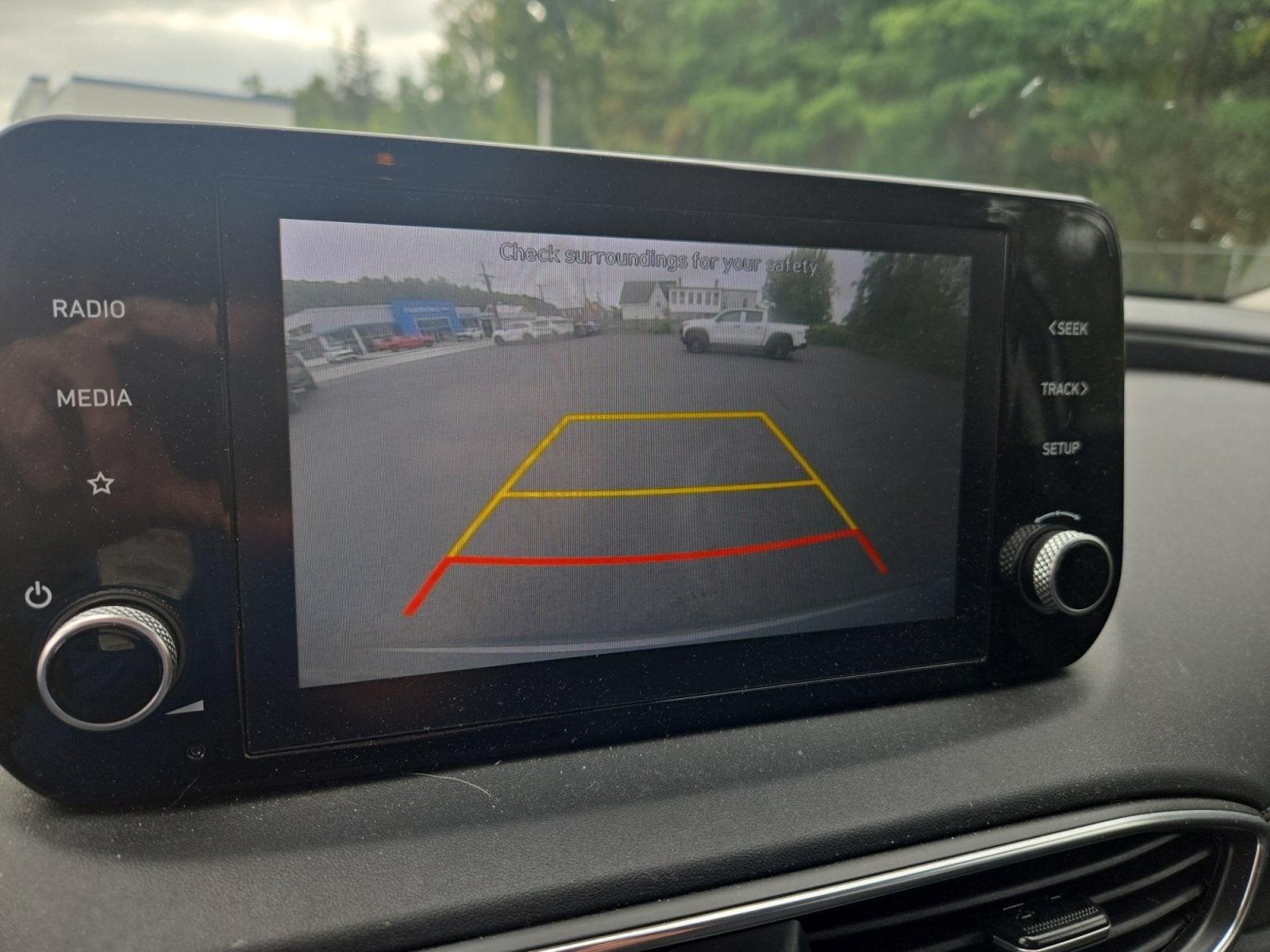 2022 Hyundai SANTA FE SE