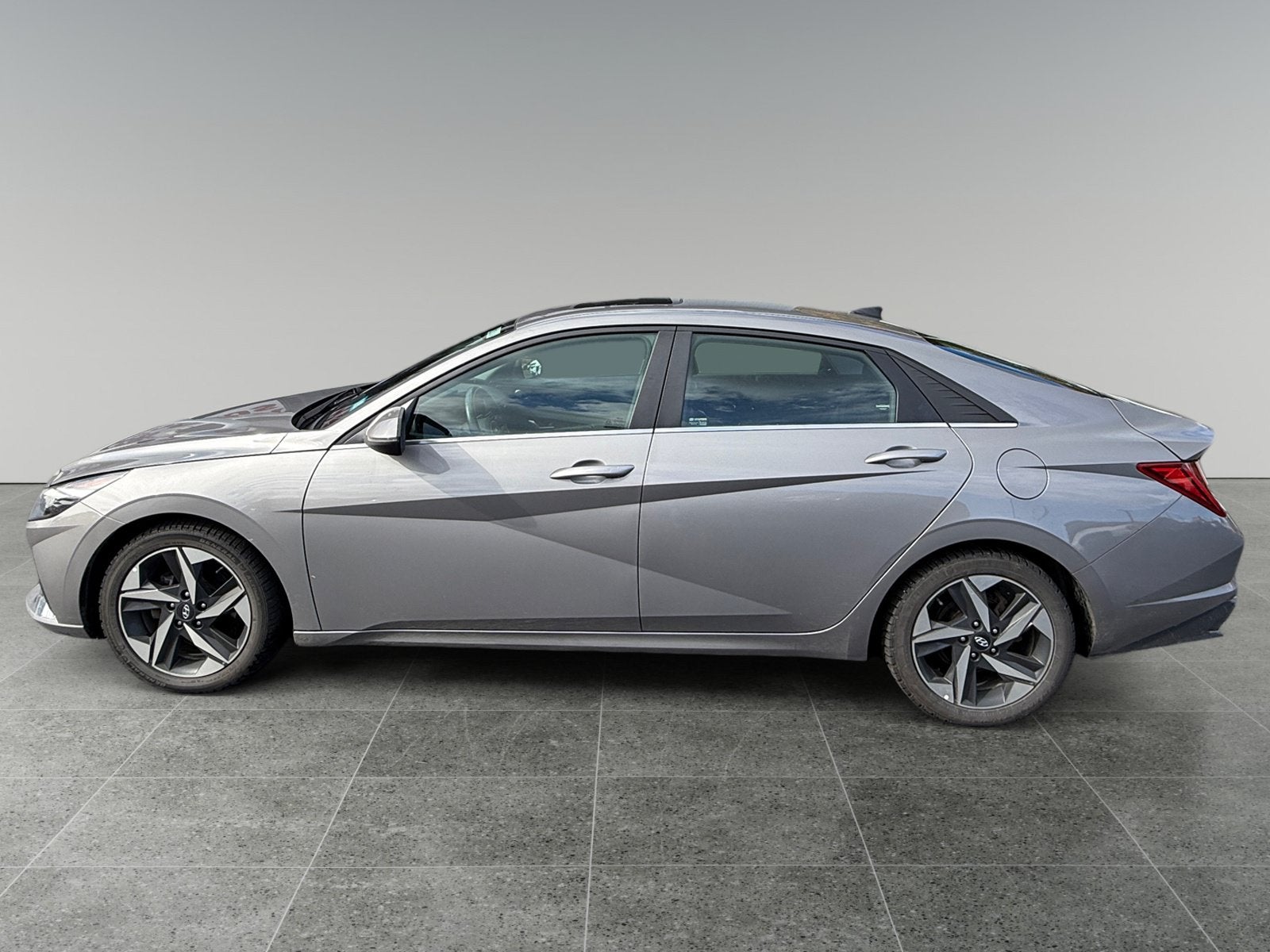 2022 Hyundai ELANTRA Limited