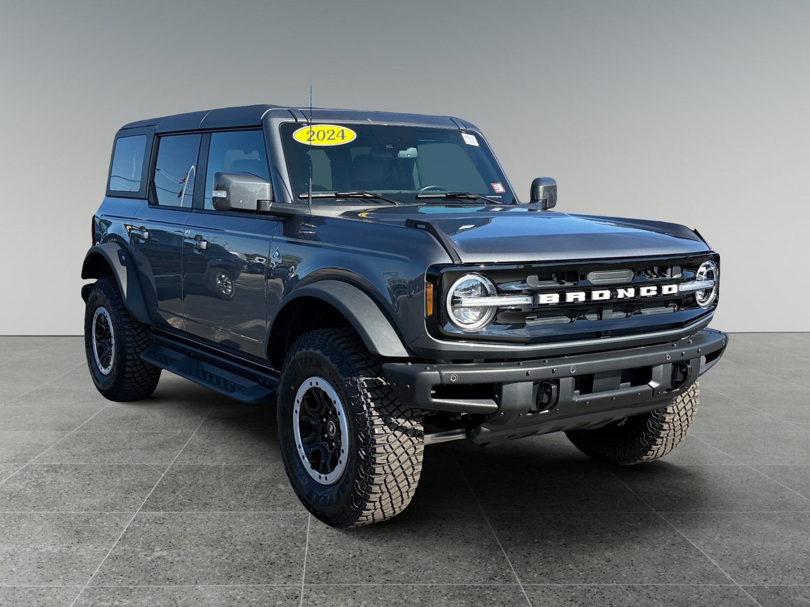 2024 Ford Bronco Outer Banks