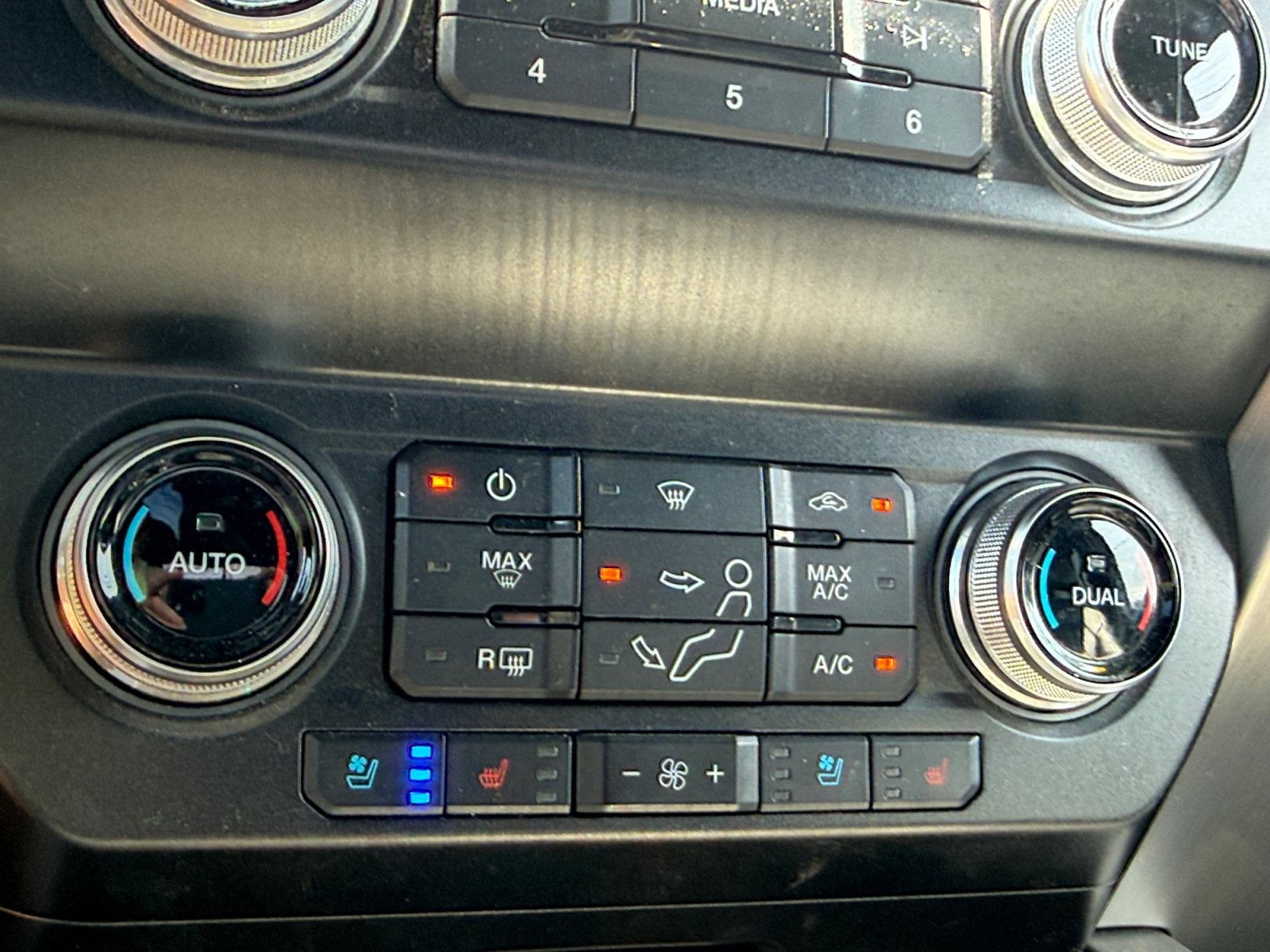 2020 Ford Super Duty F-350 SRW Platinum