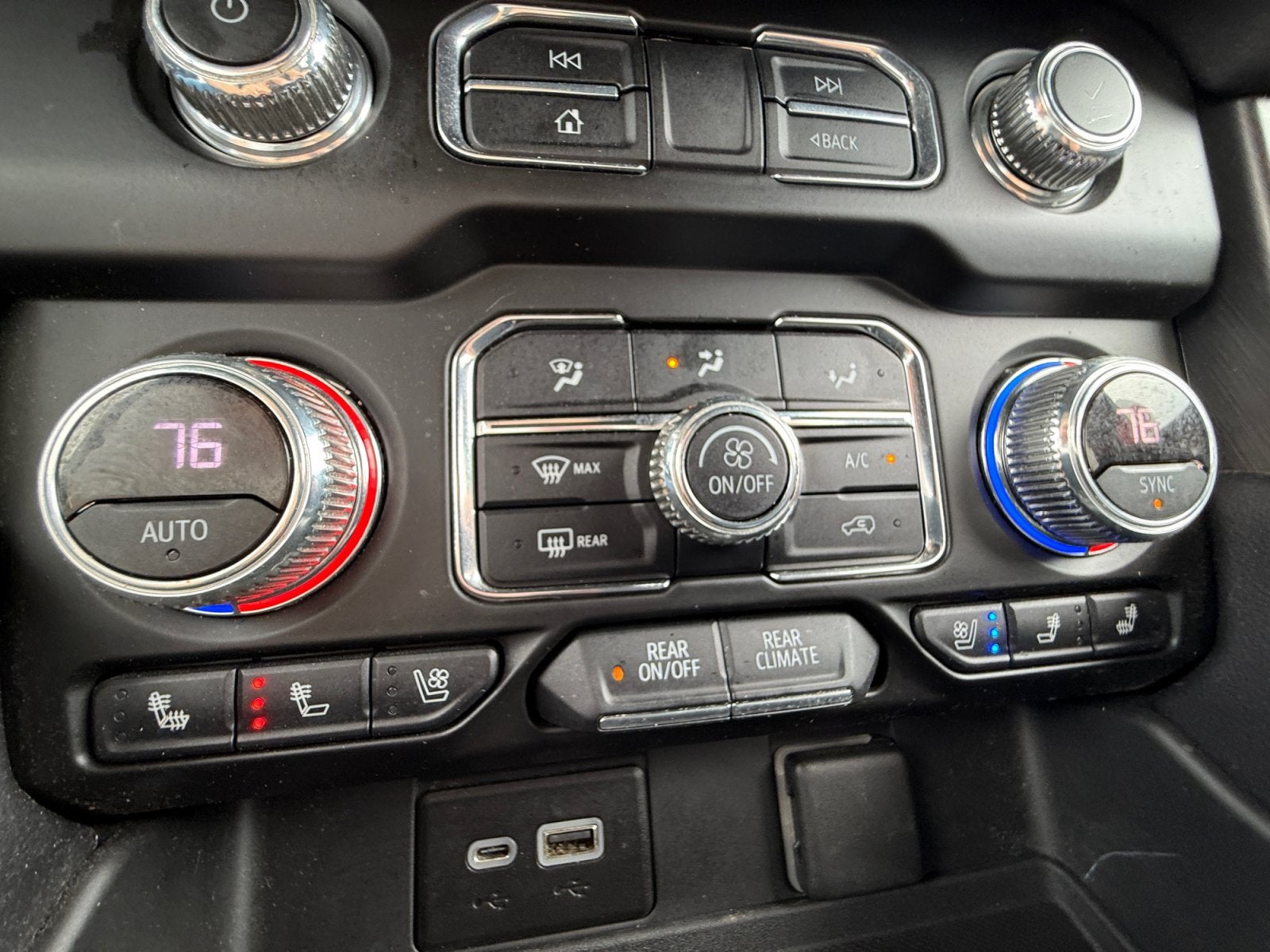 2021 GMC Yukon AT4