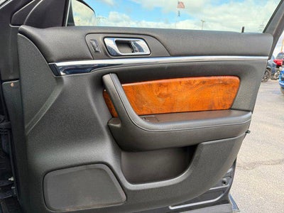 2014 Lincoln MKS Base