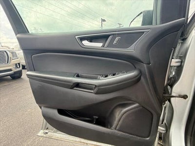 2020 Ford Edge SE