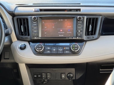 2017 Toyota RAV4 Platinum