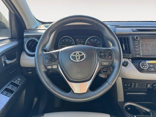 2017 Toyota RAV4 Platinum