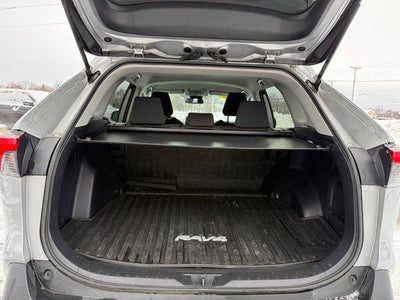 2022 Toyota RAV4 Hybrid LE