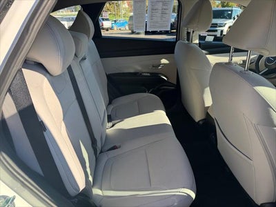 2025 Hyundai TUCSON SE