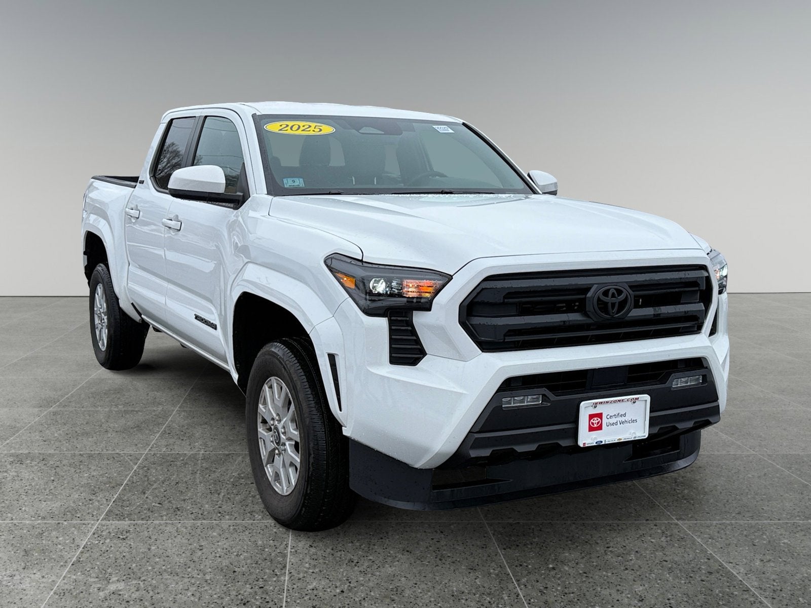 2025 Toyota Tacoma 4WD SR5