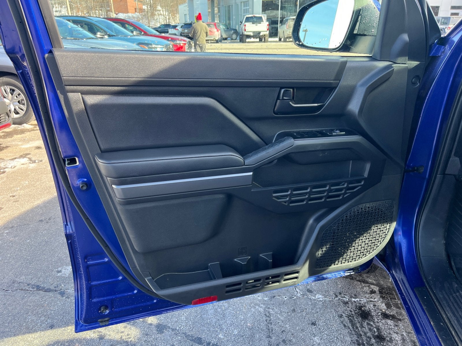 2025 Toyota Tacoma 4WD SR5