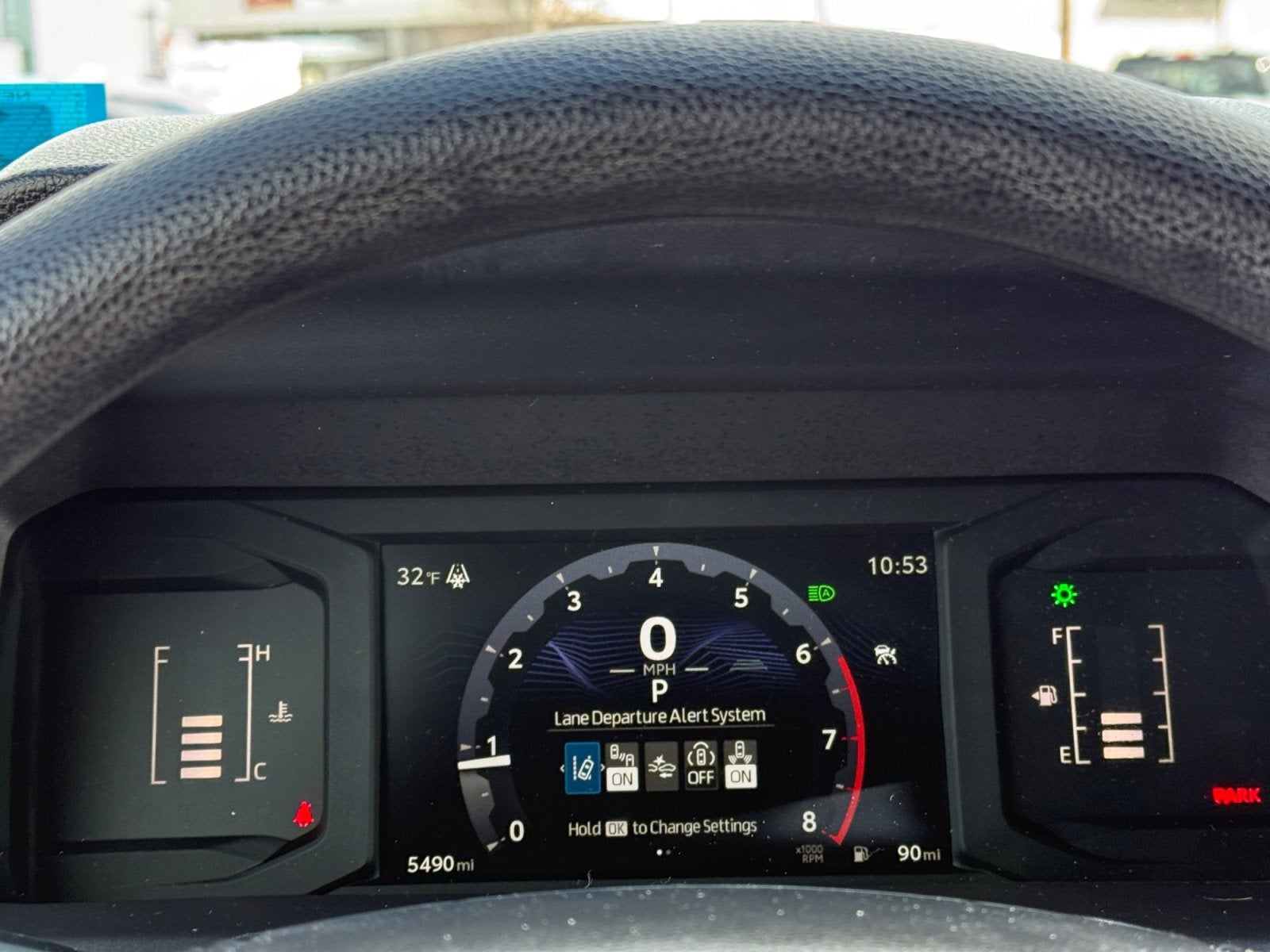 2025 Toyota Tacoma 4WD SR5