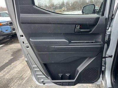 2025 Toyota Tacoma 4WD SR5