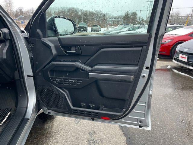 2025 Toyota Tacoma 4WD SR5