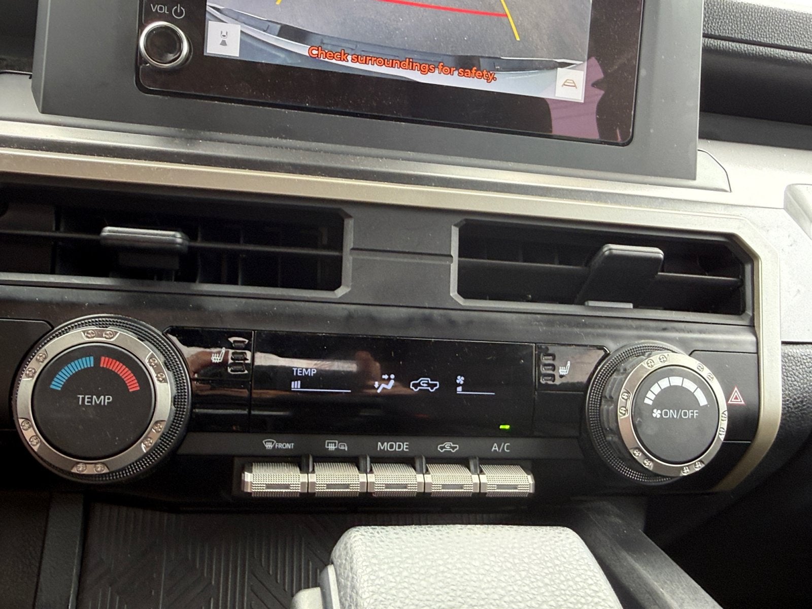 2025 Toyota Tacoma 4WD SR5