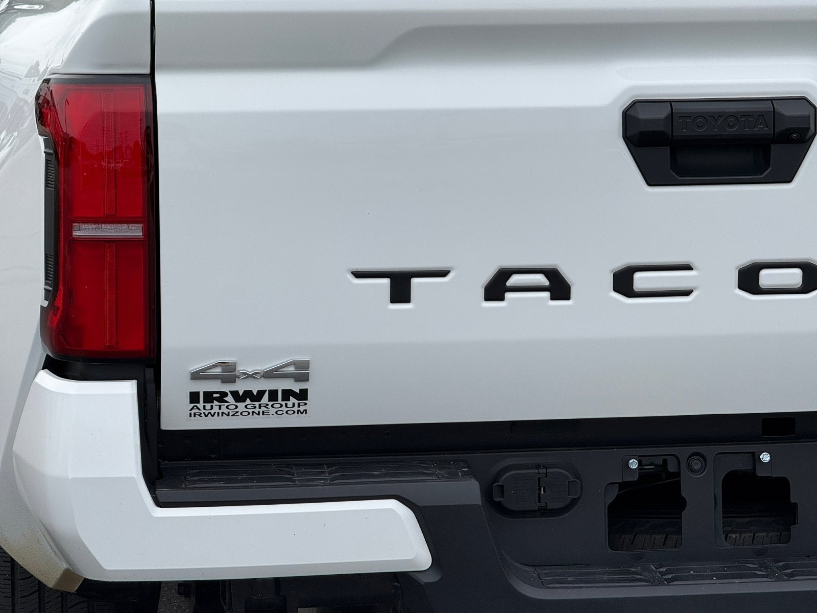 2025 Toyota Tacoma 4WD SR5