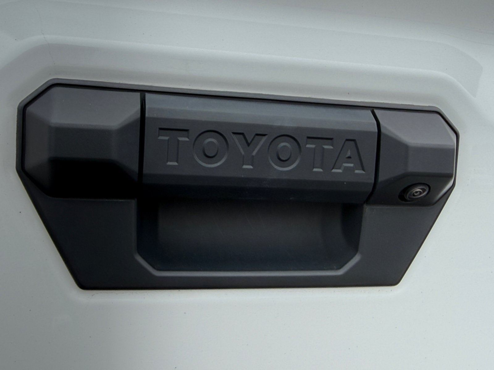 2025 Toyota Tacoma 4WD SR5
