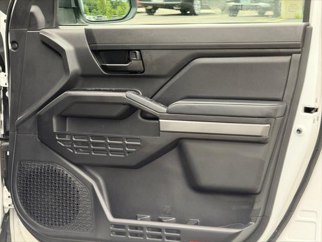 2025 Toyota Tacoma 4WD SR5
