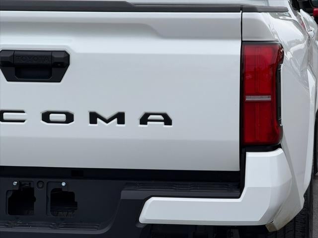 2025 Toyota Tacoma 4WD SR5