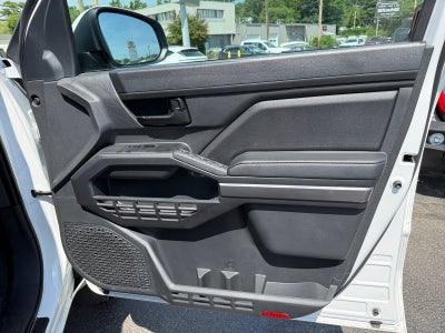 2024 Toyota Tacoma 4WD SR5