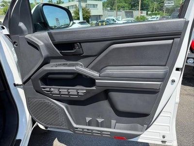 2024 Toyota Tacoma 4WD SR5
