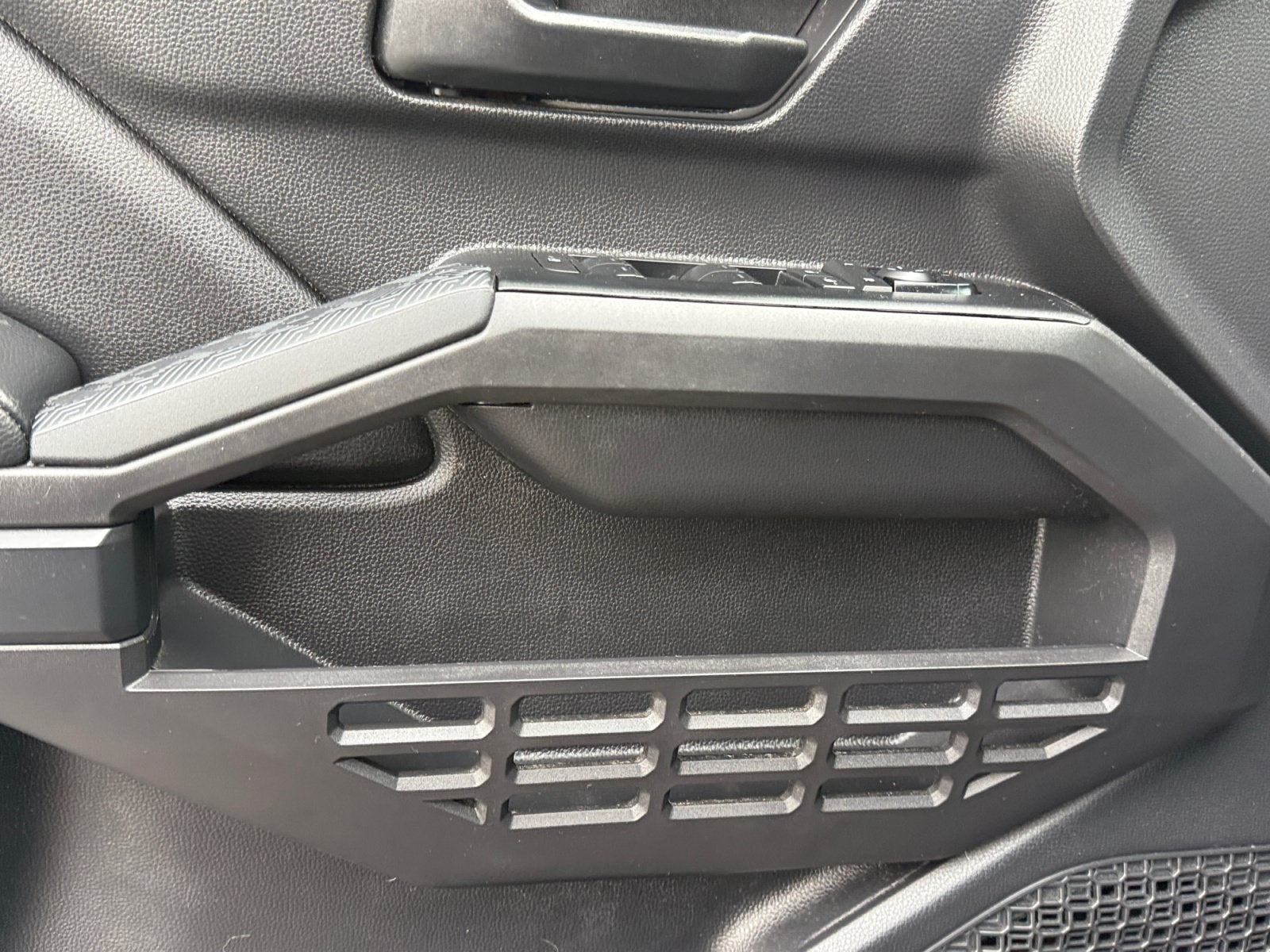 2024 Toyota Tacoma 4WD SR