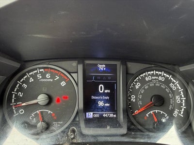 2022 Toyota Tacoma 4WD SR