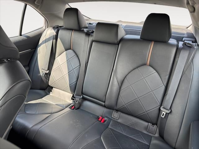 2019 Toyota Camry Hybrid XLE