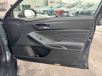 2021 Toyota Avalon Hybrid Limited