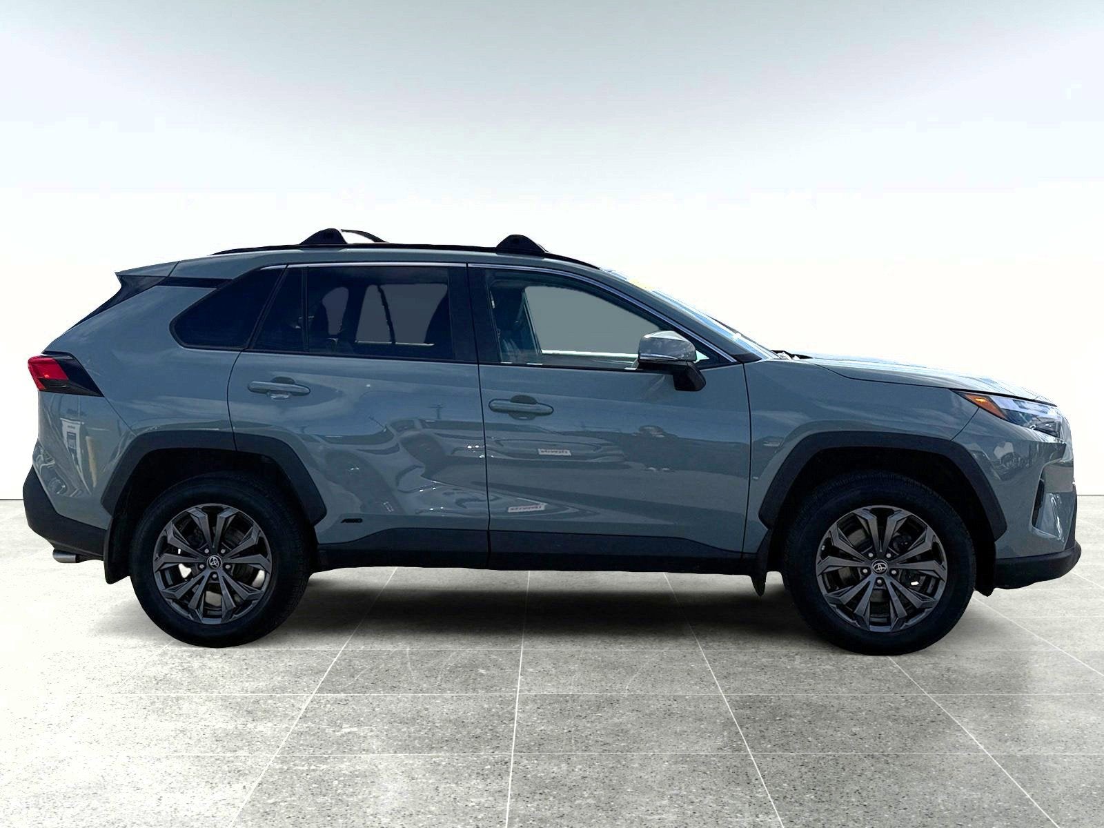 2023 Toyota RAV4 Hybrid XLE Premium