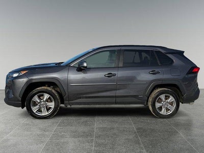 2022 Toyota RAV4 Hybrid LE