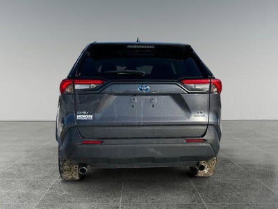 2022 Toyota RAV4 Hybrid LE