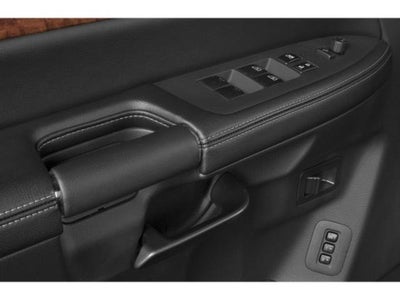 2015 Nissan Armada Base