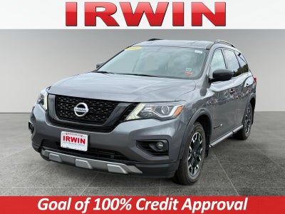 2020 Nissan Pathfinder SV