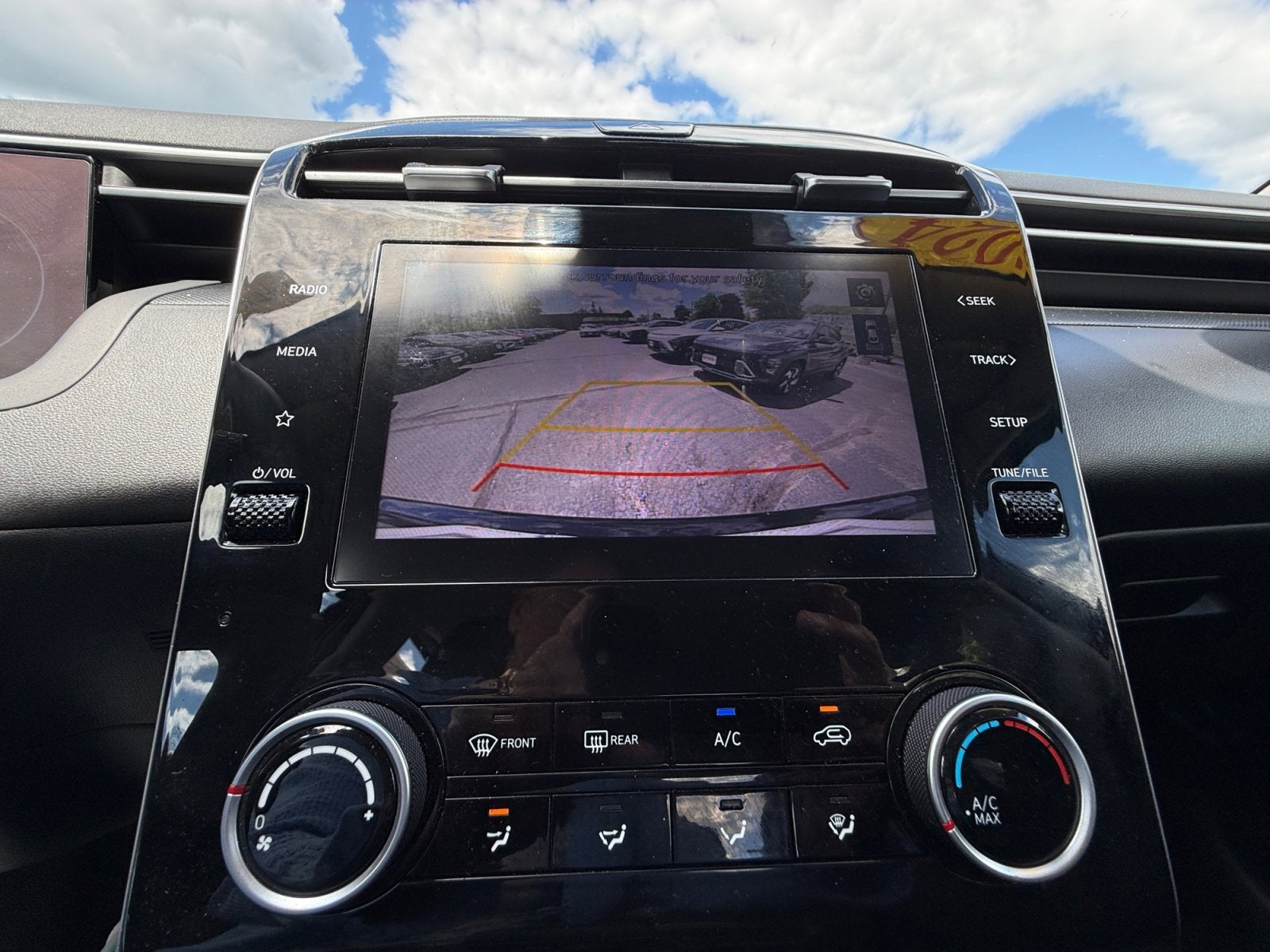 2024 Hyundai TUCSON SE