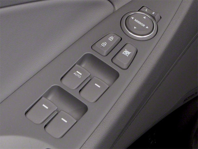 2013 Hyundai SONATA SE