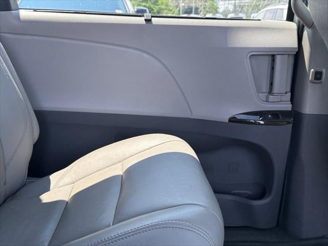 2020 Toyota Sienna XLE