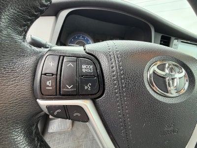 2020 Toyota Sienna XLE