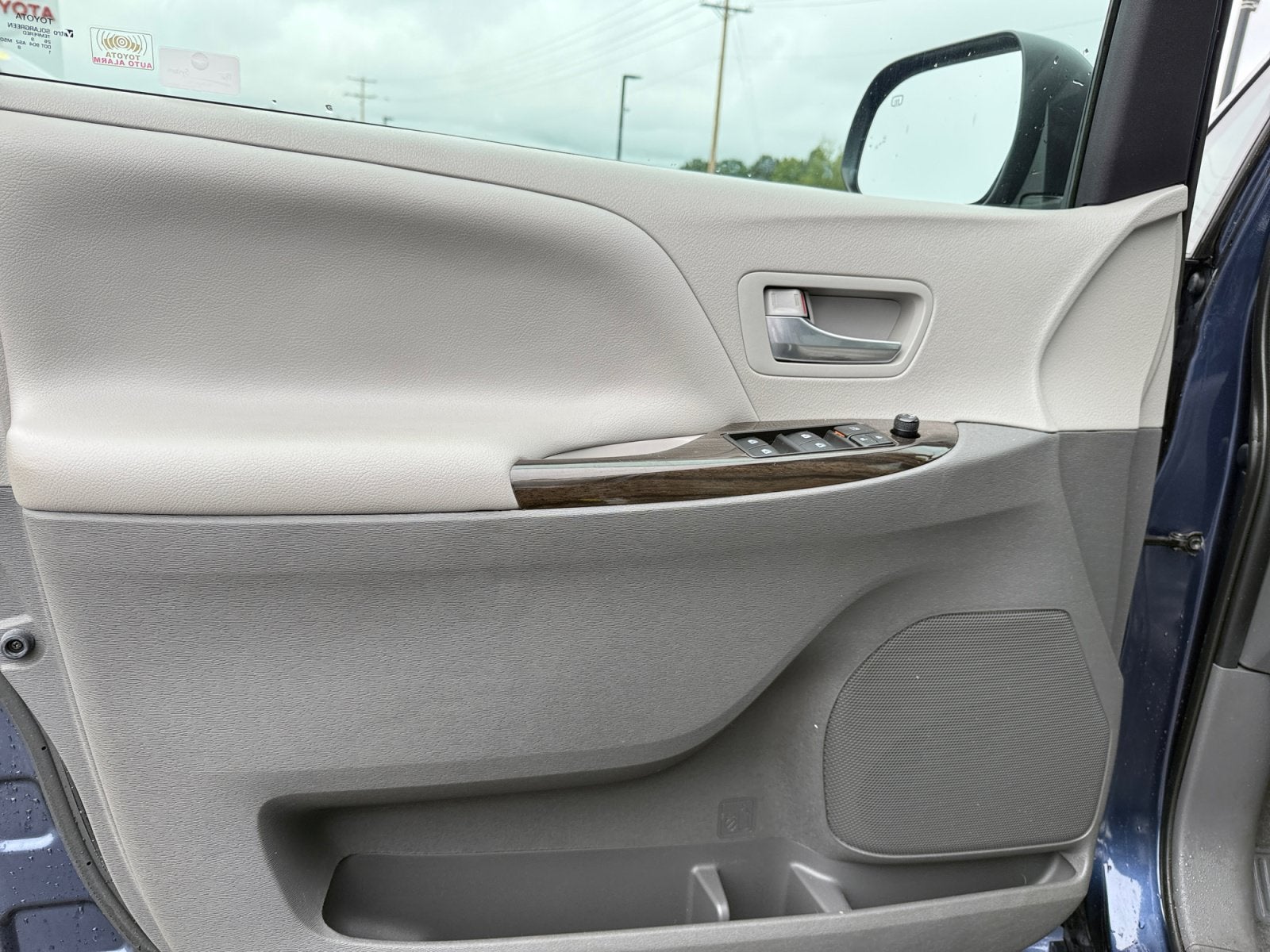 2020 Toyota Sienna XLE