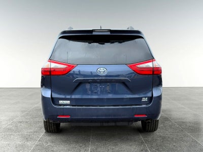 2020 Toyota Sienna XLE
