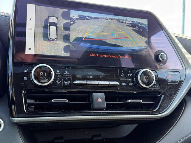 2025 Toyota Highlander Hybrid Platinum