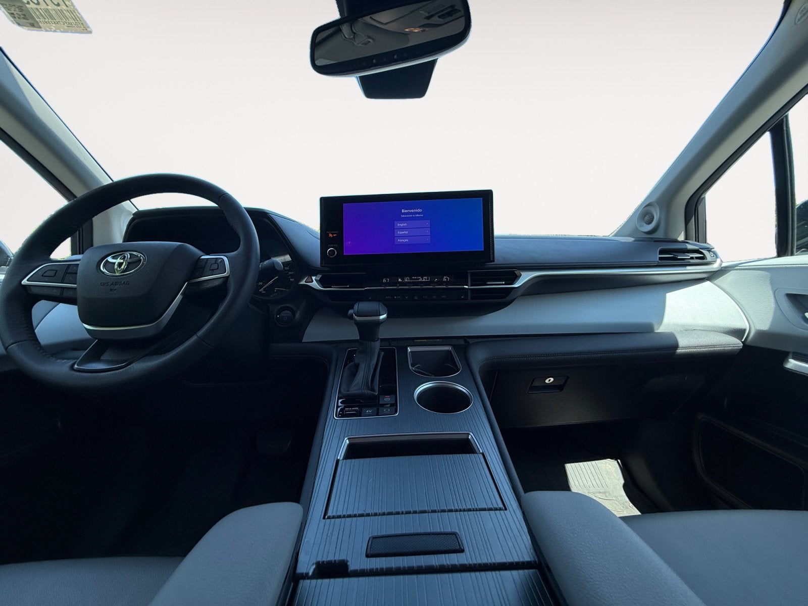 2025 Toyota Sienna XLE