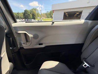2025 Toyota Sienna XLE