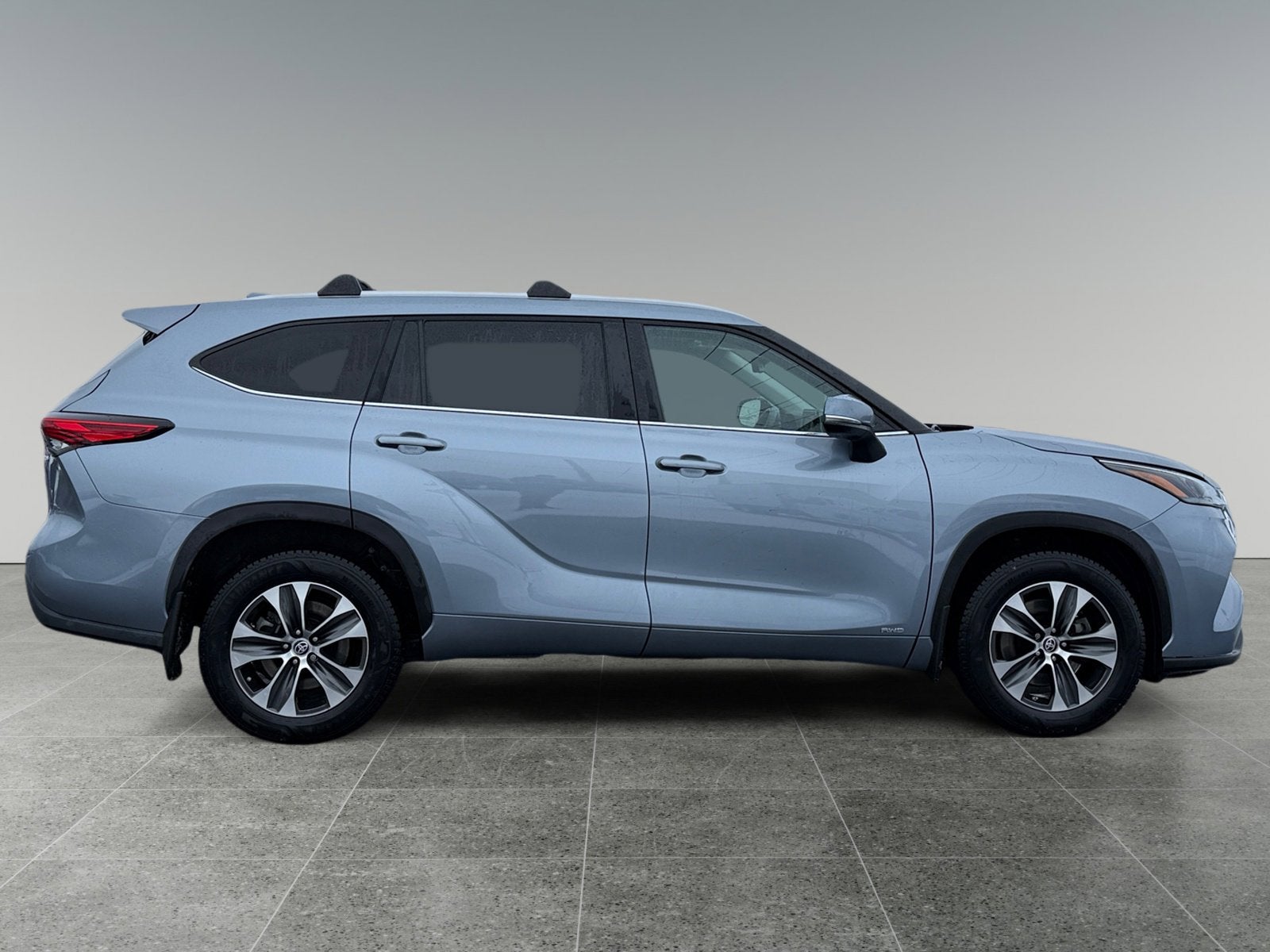 2023 Toyota Highlander Hybrid XLE