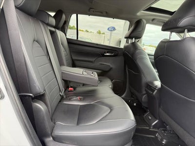 2024 Toyota Highlander XLE