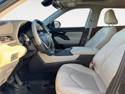 2023 Toyota Highlander XLE