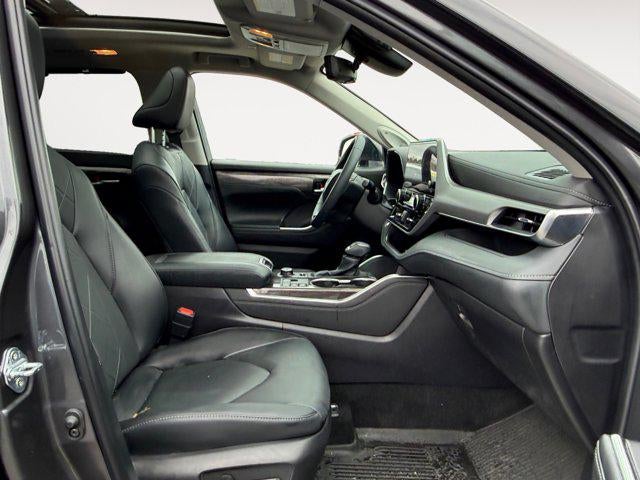 2025 Toyota Highlander Platinum