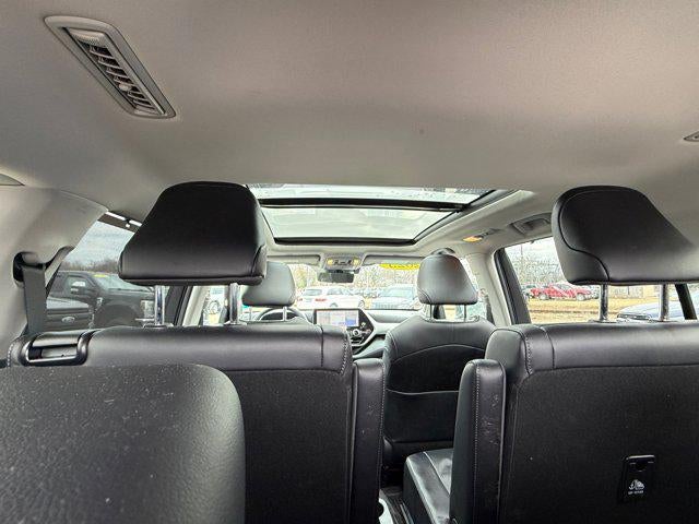 2025 Toyota Highlander Platinum