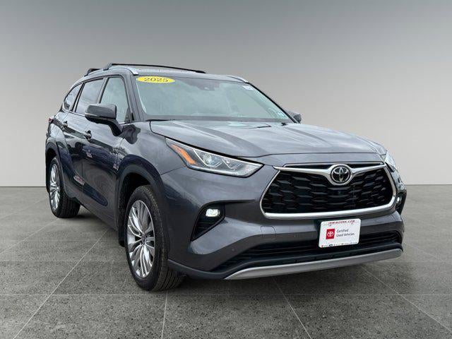2025 Toyota Highlander Platinum